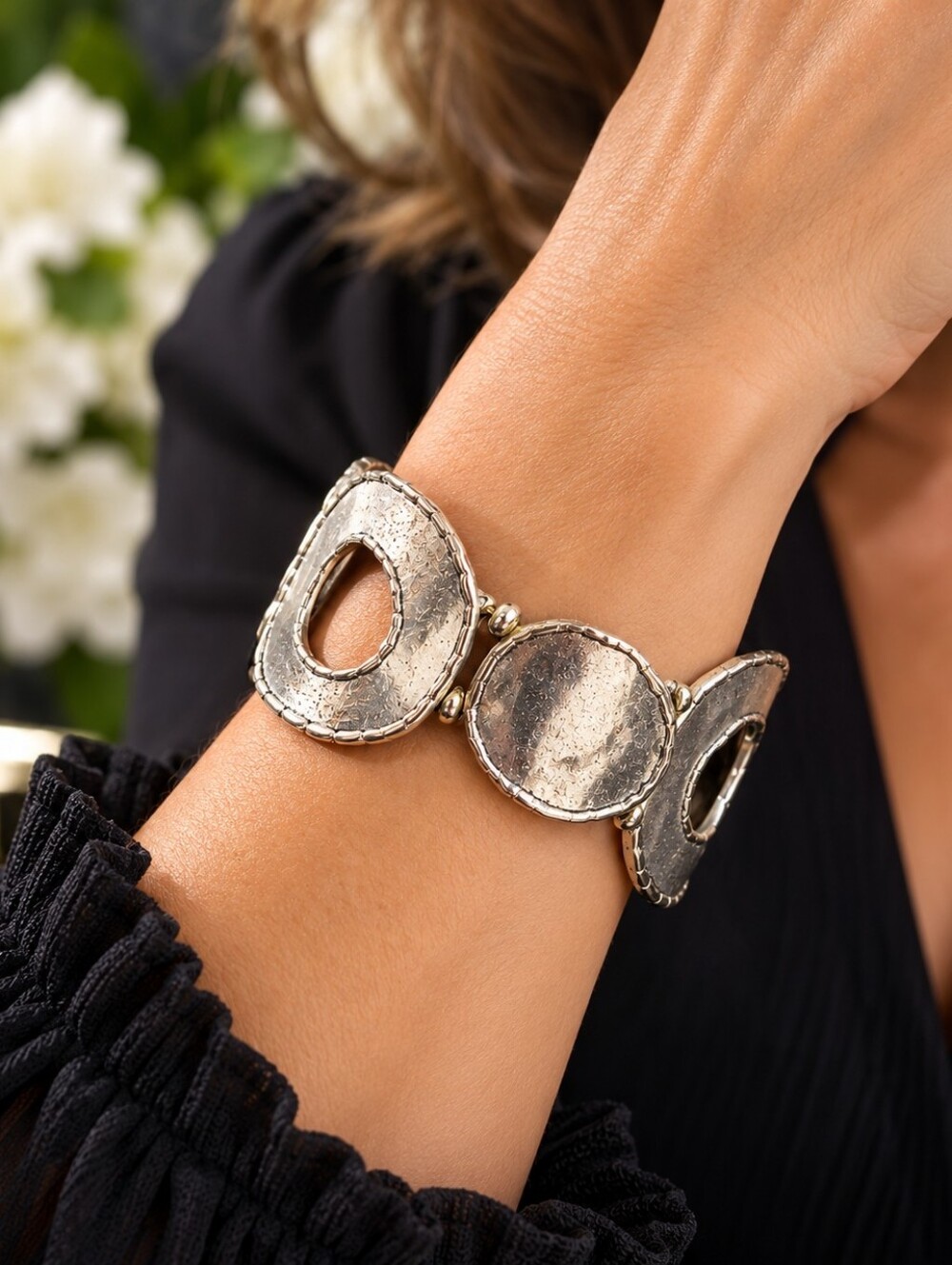 Chico's NWT Silver Tone Sculptural Statement Stretch Bracelet Retired
